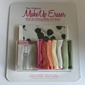 MakeUp Eraser 7-Day Cloth Set: 1 Full Size, 7 Minis + Laundry Bag